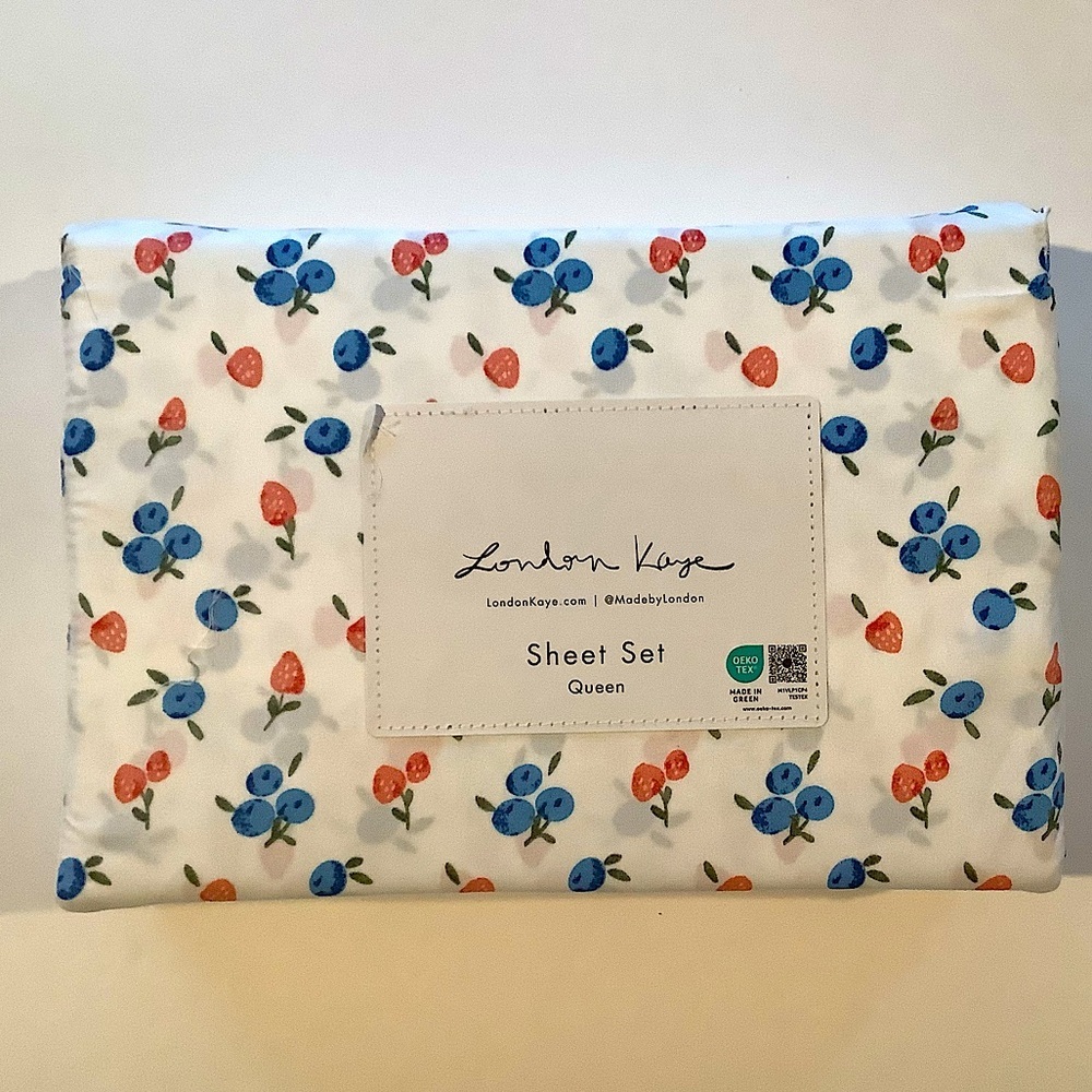 London Kaye Summer Berries Strawberry Blueberry Sheet Set New